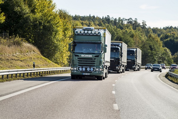 2-1trucks-2