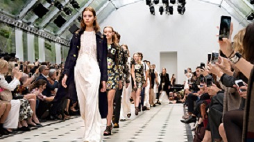 chatbot as your fashion advisor ai trends fashion advisor