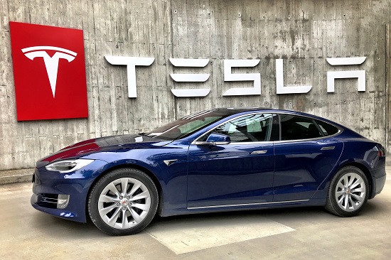 Tesla Driving Incidents Prompt More Oversight of Autonomous Driving Features